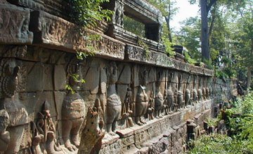 Bakan temples