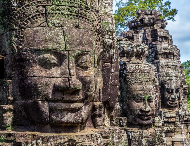 Bayon-temple-smile